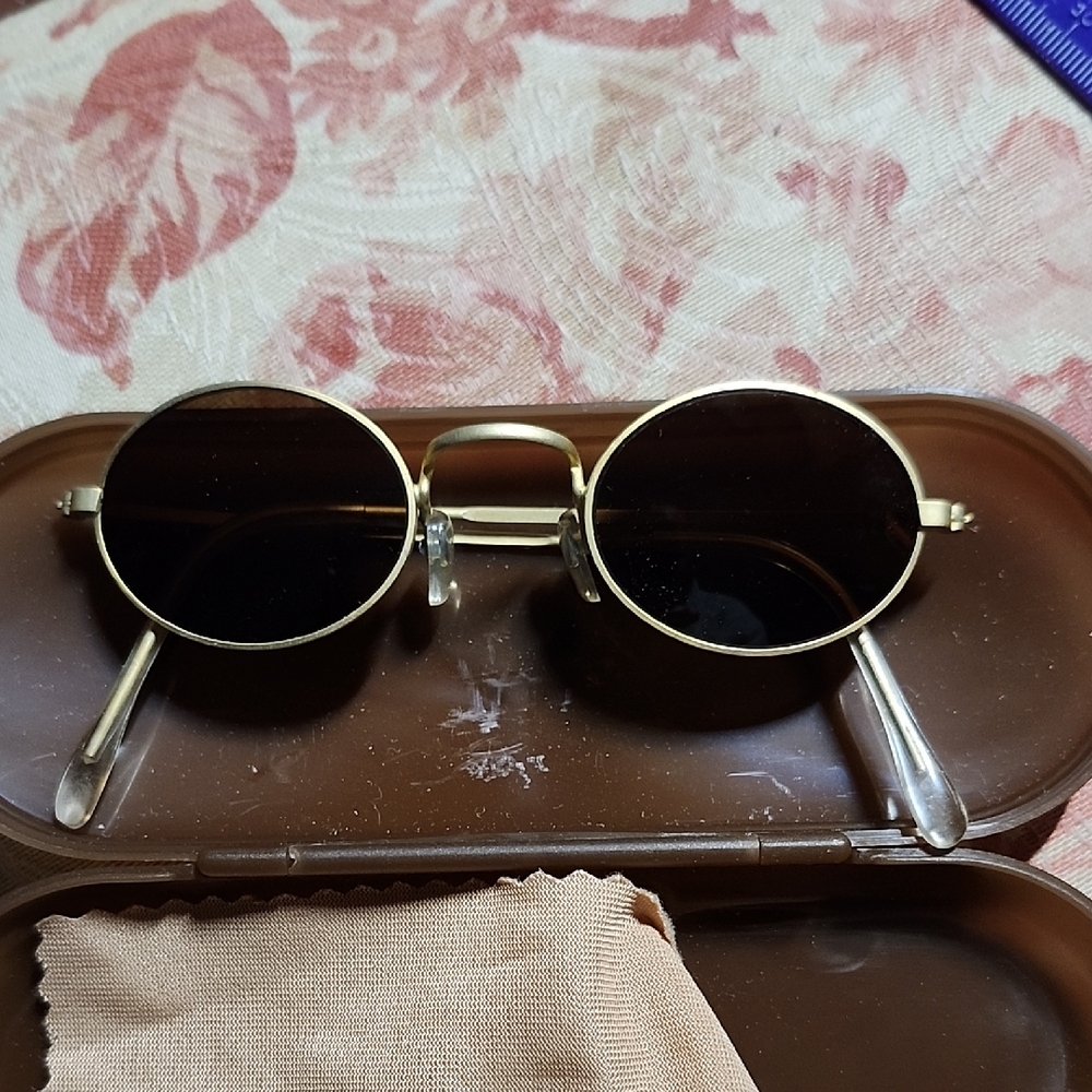 Gold Round Sunglasses